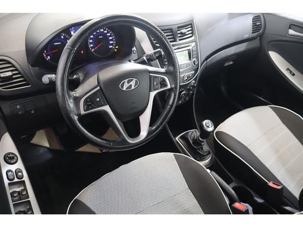 Hyundai Solaris I Рестайлинг с пробегом 2016 года, цена 1 022 700 рублей, 104401 км, седан, Автокод Объявления