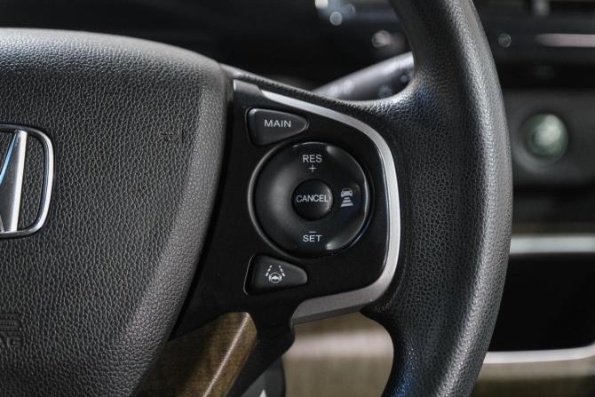 Honda Stepwgn V Рестайлинг с пробегом 2019 года, цена 1 969 000 рублей, 104000 км, минивэн, Автокод Объявления