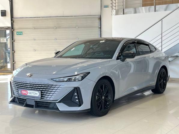 Changan UNI-V I с пробегом 2023 года, цена 2 279 900 рублей, 63952 км, лифтбек, Автокод Объявления