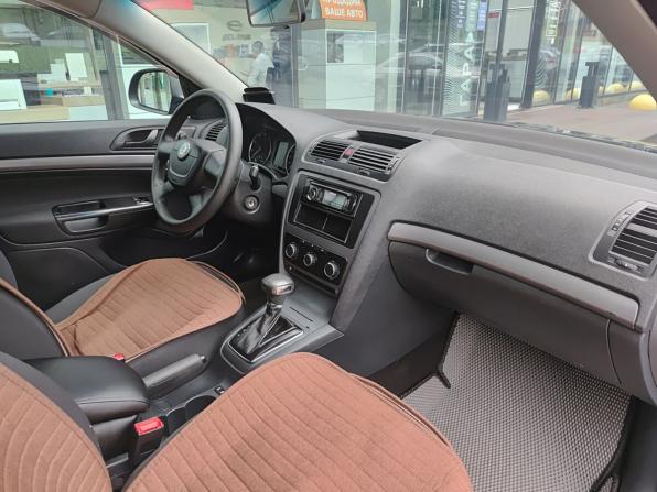 Skoda Octavia II (A5) Рестайлинг с пробегом 2010 года, цена 820 000 рублей, 158727 км, лифтбек, Автокод Объявления