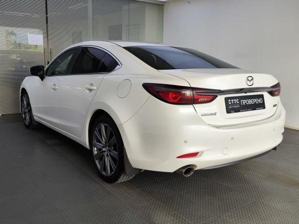 Mazda 6 III (GJ) Рестайлинг 2 с пробегом 2018 года, цена 2 090 000 рублей, 168875 км, седан, Автокод Объявления