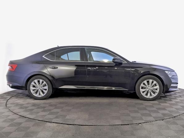 Skoda Superb III Рестайлинг с пробегом 2020 года, цена 2 449 000 рублей, 97758 км, лифтбек, Автокод Объявления