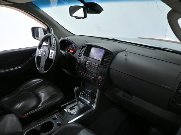 Nissan Pathfinder III Рестайлинг с пробегом 2010 года, цена 1 180 000 рублей, 290000 км, внедорожник, Автокод Объявления