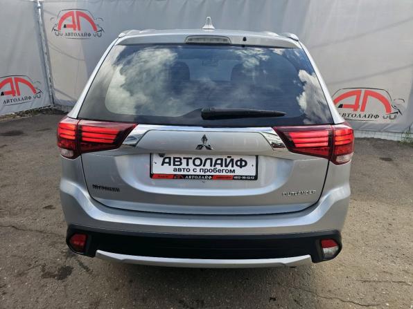 Mitsubishi Outlander III Рестайлинг 2 с пробегом 2017 года, цена 1 799 000 рублей, 172667 км, внедорожник, Автокод Объявления