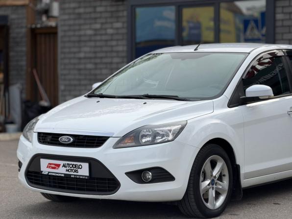 Ford Focus II Рестайлинг с пробегом 2011 года, цена 770 000 рублей, 225954 км, седан, Автокод Объявления