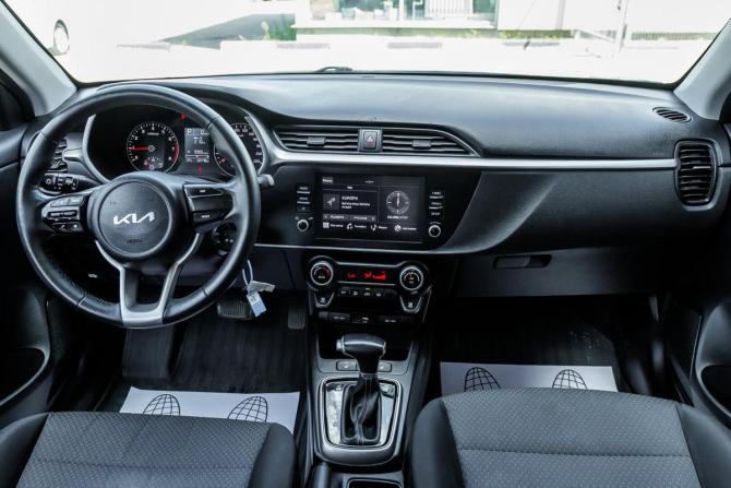 Kia Rio IV Рестайлинг с пробегом 2021 года, цена 1 394 000 рублей, 22000 км, хэтчбек, Автокод Объявления