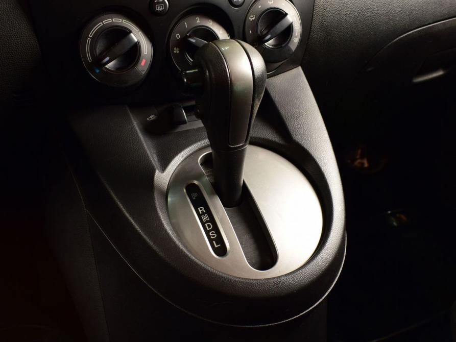 Mazda 2 II Рестайлинг (DE2) Кемерово  - изображение 14