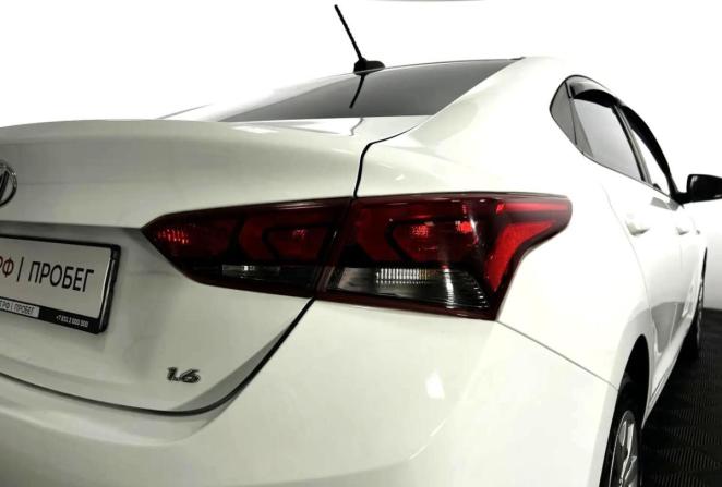 Hyundai Solaris II с пробегом 2018 года, цена 1 370 000 рублей, 148014 км, седан, Автокод Объявления
