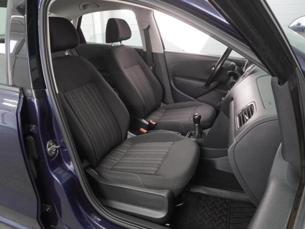 Volkswagen Polo V Рестайлинг с пробегом 2016 года, цена 1 169 000 рублей, 165076 км, седан, Автокод Объявления