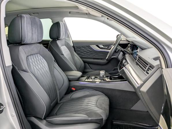 Hongqi HS5 I с пробегом 2023 года, цена 2 550 000 рублей, 29700 км, внедорожник, Автокод Объявления