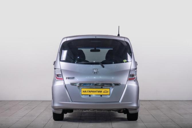 Honda Freed I Рестайлинг с пробегом 2012 года, цена 1 099 000 рублей, 194500 км, компактвэн, Автокод Объявления