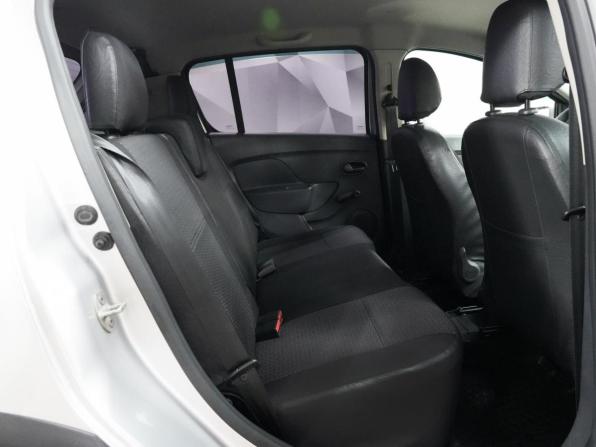 Renault Sandero II Рестайлинг с пробегом 2018 года, цена 950 000 рублей, 91000 км, хэтчбек, Автокод Объявления