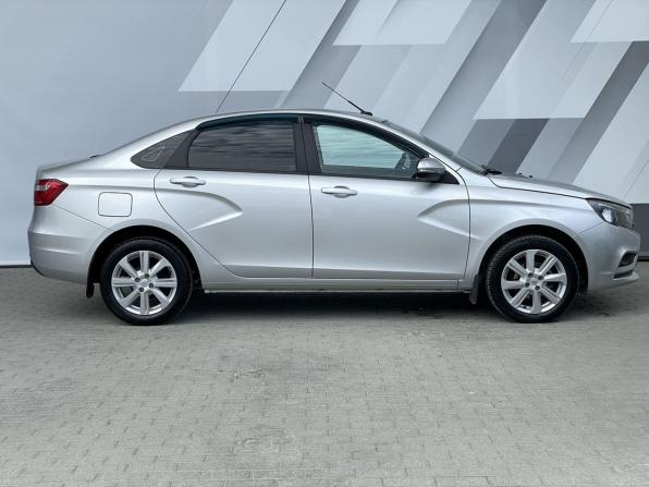 Lada (ВАЗ) Vesta I с пробегом 2018 года, цена 925 000 рублей, 72153 км, седан, Автокод Объявления