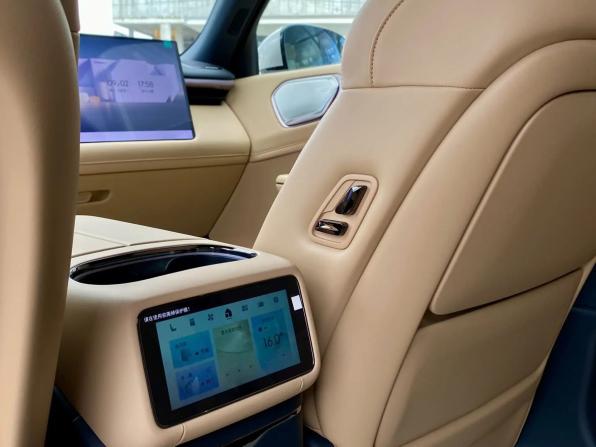 Новый Lynk &amp; Co 900 2026 года, цена 8 050 000 рублей, внедорожник, Автокод Объявления