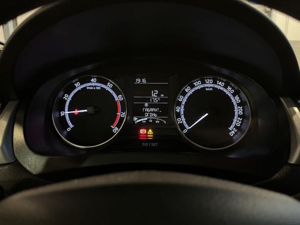 Skoda Rapid I Рестайлинг с пробегом 2018 года, цена 1 093 000 рублей, 201030 км, лифтбек, Автокод Объявления