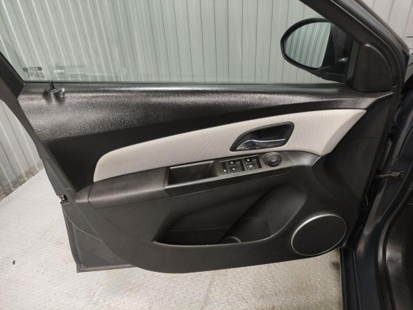 Chevrolet Cruze I Рестайлинг с пробегом 2013 года, цена 850 000 рублей, 73226 км, седан, Автокод Объявления