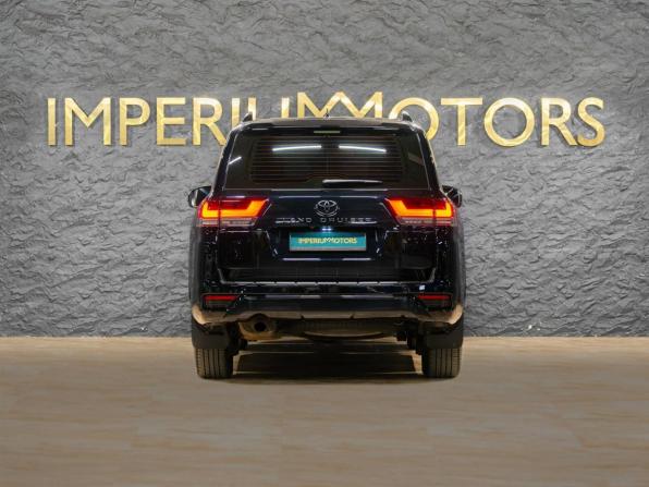 Toyota Land Cruiser 300 Series с пробегом 2021 года, цена 10 790 000 рублей, 55598 км, внедорожник, Автокод Объявления