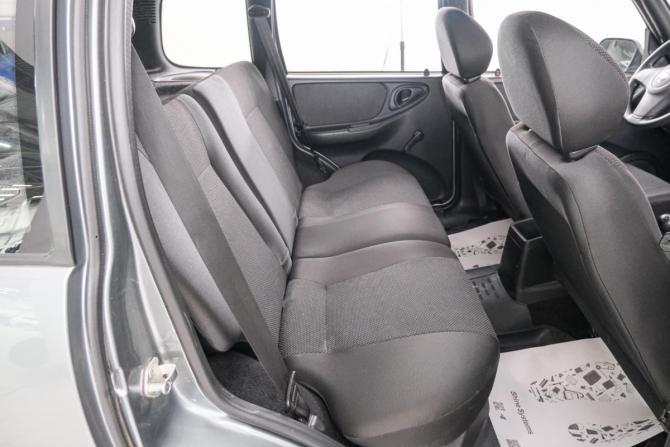 Chevrolet Niva I Рестайлинг с пробегом 2011 года, цена 849 000 рублей, 50000 км, внедорожник, Автокод Объявления