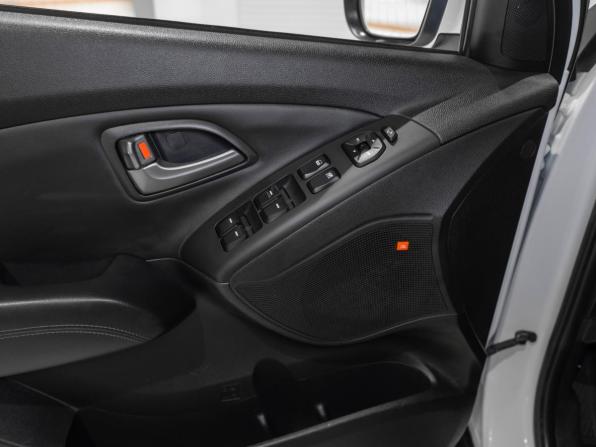 Hyundai ix35 I Рестайлинг с пробегом 2015 года, цена 1 390 000 рублей, 155796 км, внедорожник, Автокод Объявления