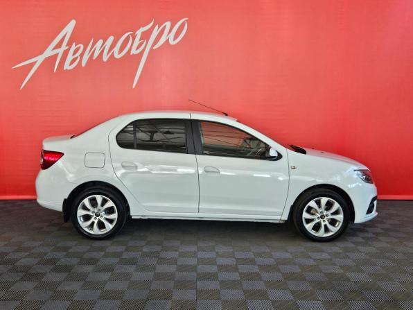 Renault Logan II Рестайлинг с пробегом 2021 года, цена 1 045 000 рублей, 51300 км, седан, Автокод Объявления