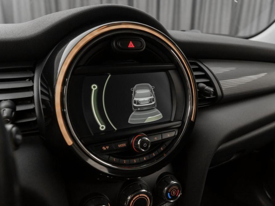 Mini Hatch III (F55/F56) Москва  - изображение 18