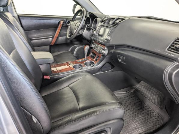 Toyota Highlander II (XU40) Рестайлинг с пробегом 2011 года, цена 2 049 500 рублей, 244000 км, внедорожник, Автокод Объявления