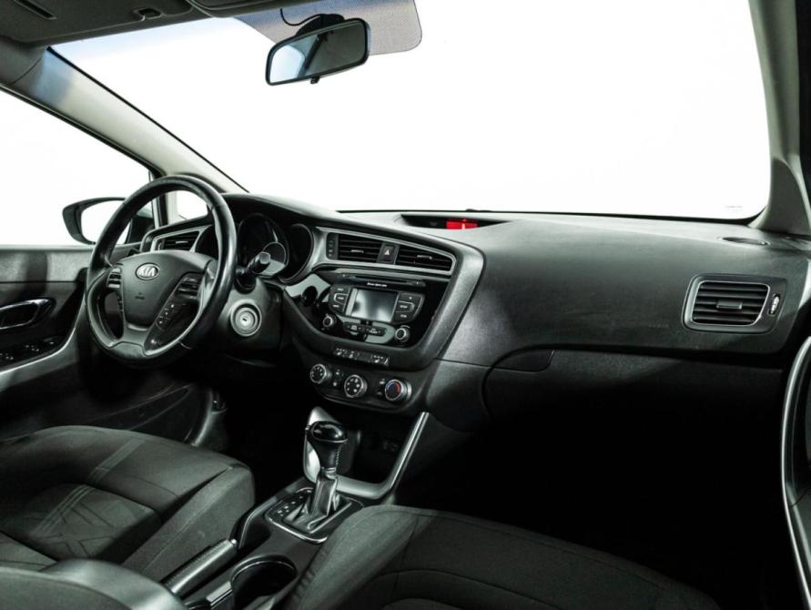 Kia Ceed II Рестайлинг Санкт-Петербург  - изображение 9