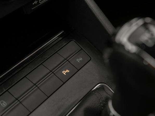 Skoda Octavia III (A7) Рестайлинг с пробегом 2018 года, цена 2 190 000 рублей, 86000 км, лифтбек, Автокод Объявления