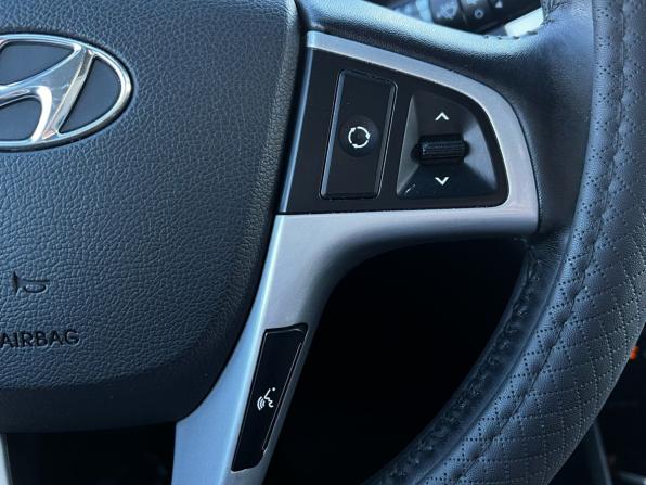 Hyundai Solaris I с пробегом 2012 года, цена 840 000 рублей, 185517 км, седан, Автокод Объявления