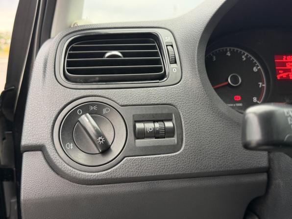 Volkswagen Polo V с пробегом 2013 года, цена 720 000 рублей, 150000 км, седан, Автокод Объявления