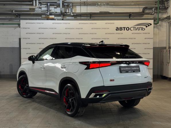 Omoda C5 I с пробегом 2022 года, цена 1 799 000 рублей, 24200 км, внедорожник, Автокод Объявления