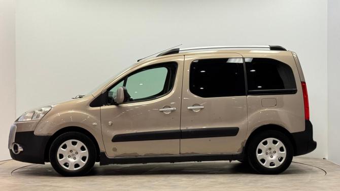 Peugeot Partner II с пробегом 2011 года, цена 450 000 рублей, 185171 км, минивэн, Автокод Объявления