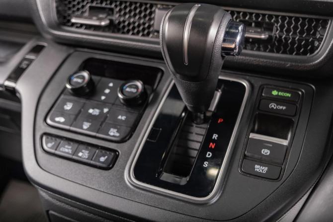 Honda Stepwgn VI с пробегом 2022 года, цена 3 499 000 рублей, 17000 км, минивэн, Автокод Объявления