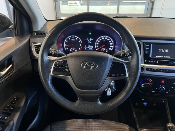 Hyundai Solaris II с пробегом 2020 года, цена 1 499 000 рублей, 62800 км, седан, Автокод Объявления