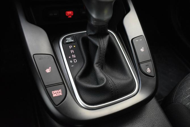 Kia Soul III с пробегом 2022 года, цена 2 220 000 рублей, 35072 км, хэтчбек, Автокод Объявления
