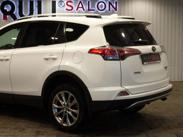 Toyota RAV4 IV (XA40) Рестайлинг с пробегом 2018 года, цена 2 750 000 рублей, 199902 км, внедорожник, Автокод Объявления
