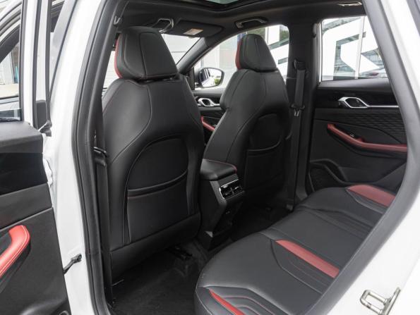 Geely Coolray I Рестайлинг с пробегом 2024 года, цена 2 199 000 рублей, 19779 км, внедорожник, Автокод Объявления