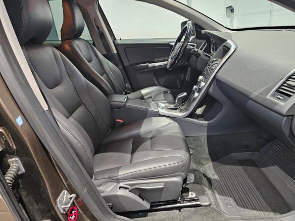 Volvo XC60 I Рестайлинг с пробегом 2015 года, цена 1 549 000 рублей, 186636 км, внедорожник, Автокод Объявления