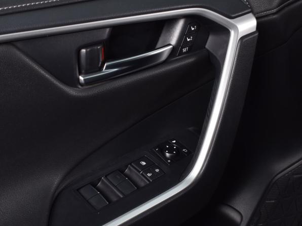 Toyota RAV4 V (XA50) с пробегом 2021 года, цена 3 584 995 рублей, 67190 км, внедорожник, Автокод Объявления