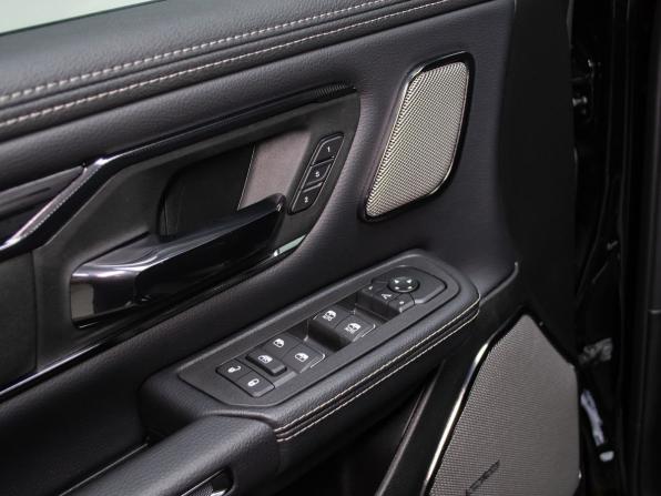 Ram 1500 V Рестайлинг с пробегом 2026 года, цена 10 499 000 рублей, 43 км, offers.body_type.unknown, Автокод Объявления