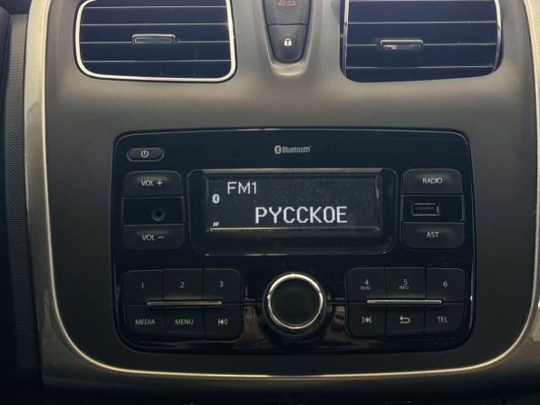 Renault Sandero II Рестайлинг с пробегом 2018 года, цена 1 397 000 рублей, 89305 км, хэтчбек, Автокод Объявления