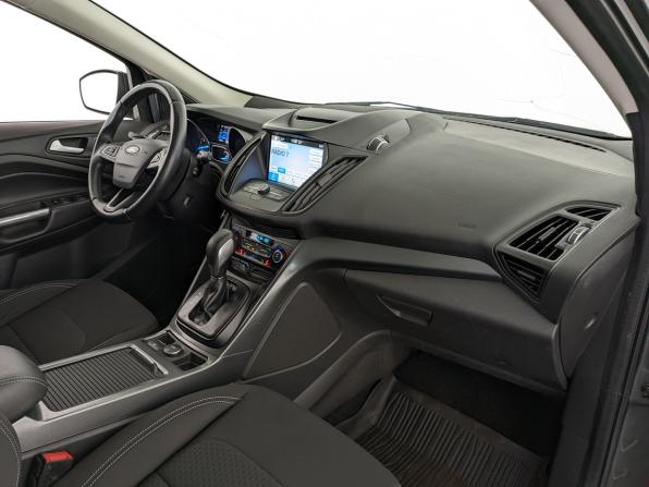 Ford Kuga II Рестайлинг с пробегом 2018 года, цена 1 700 000 рублей, 113971 км, внедорожник, Автокод Объявления