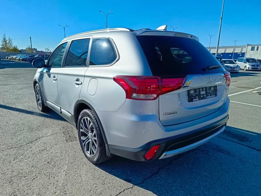 Mitsubishi Outlander III Рестайлинг 3 Тюмень  - изображение 5