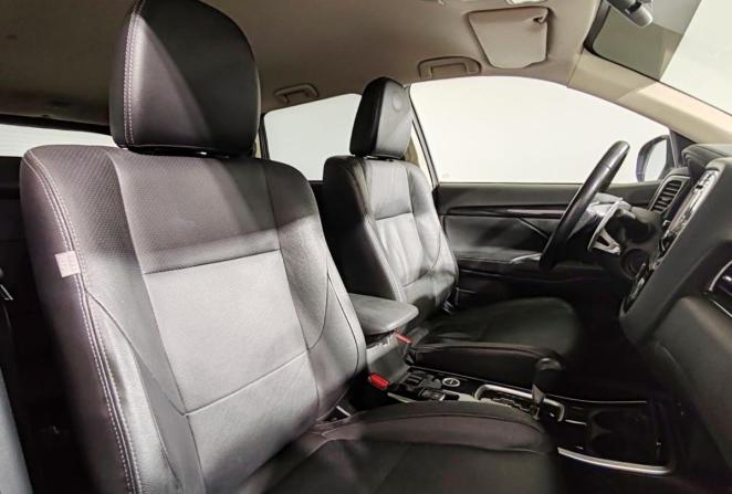 Mitsubishi Outlander III Рестайлинг 2 с пробегом 2017 года, цена 1 680 000 рублей, 271600 км, внедорожник, Автокод Объявления