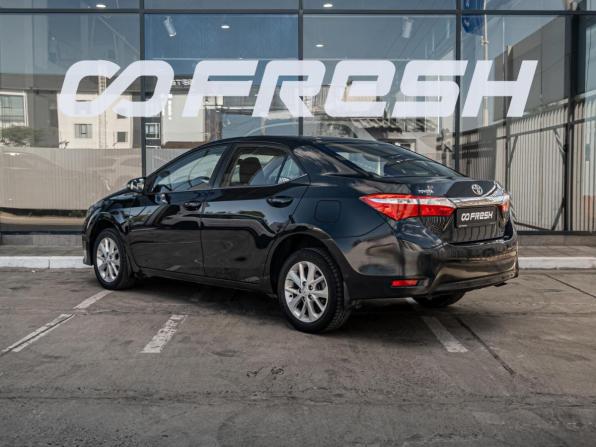 Toyota Corolla XI (E160 E170 E180) с пробегом 2013 года, цена 1 335 000 рублей, 133604 км, седан, Автокод Объявления