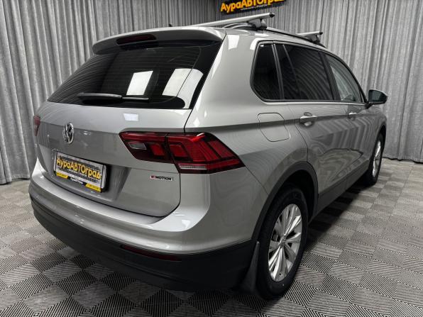 Volkswagen Tiguan II с пробегом 2020 года, цена 2 850 000 рублей, 70761 км, внедорожник, Автокод Объявления