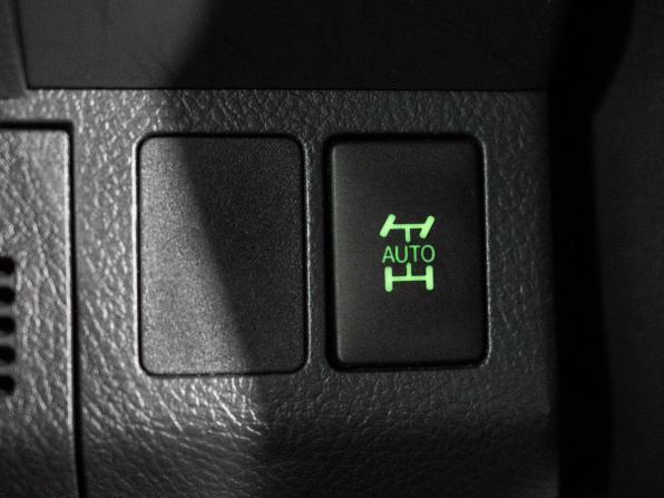 Toyota Wish II Рестайлинг с пробегом 2016 года, цена 1 400 000 рублей, 138401 км, минивэн, Автокод Объявления