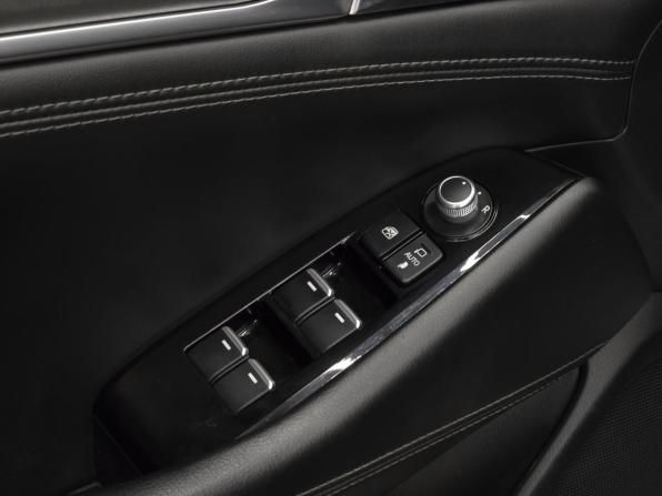 Mazda 6 III (GJ) Рестайлинг 2 с пробегом 2019 года, цена 1 999 000 рублей, 159000 км, седан, Автокод Объявления