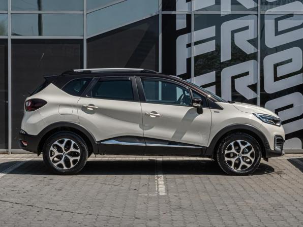 Renault Kaptur I с пробегом 2017 года, цена 1 470 000 рублей, 140952 км, внедорожник, Автокод Объявления