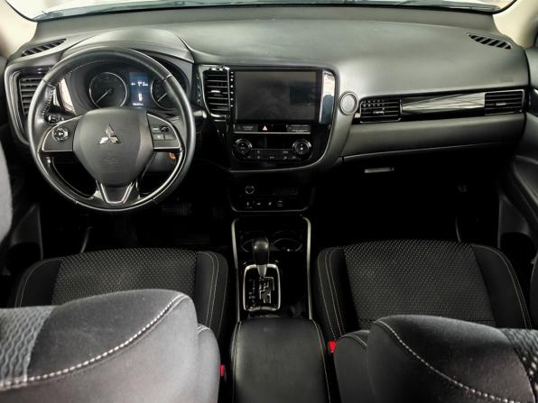 Mitsubishi Outlander III Рестайлинг 3 с пробегом 2019 года, цена 1 900 000 рублей, 156262 км, внедорожник, Автокод Объявления